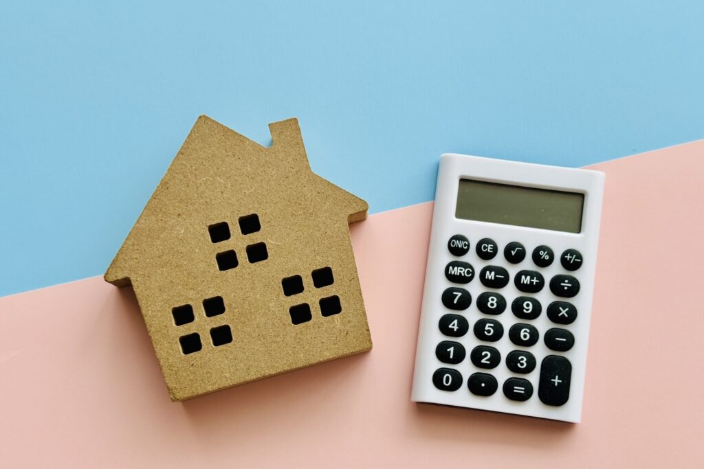 不動産買取の相場や査定価格の計算。悪質業者の甘い言葉に騙されないための対策。