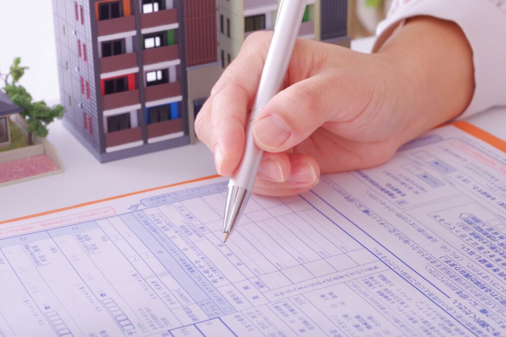 家が売れない状況を脱するための売却申し込み書類に記入したが、不動産会社から連絡がない