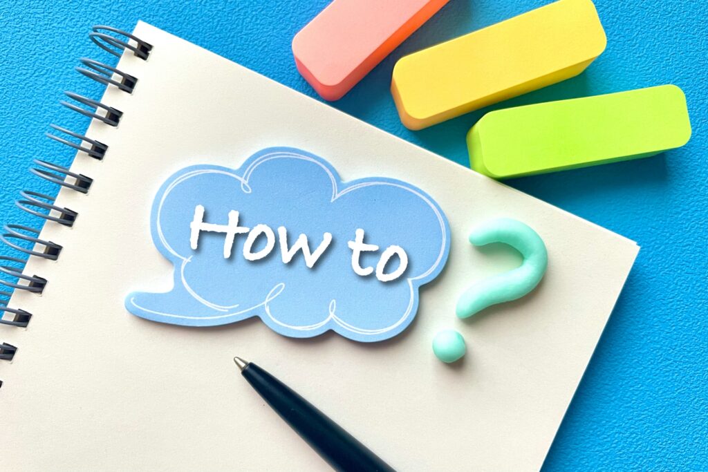 古い家を売る「方法」や手順を解説する「How to」の文字。売却のノウハウ