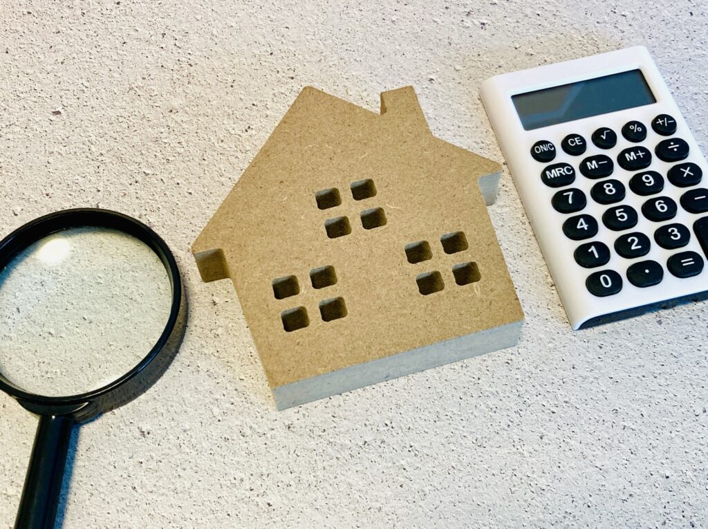 注文住宅の売却における適正な価格の判断、査定、売却価格の計算を表現